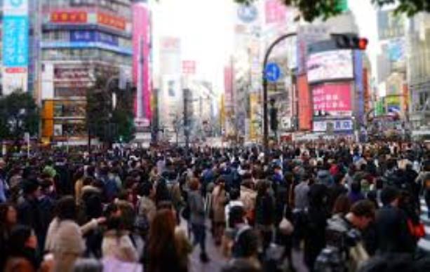 東京都の人口 2050年には1000万人に減少！ 20～39歳の女性は40年までに半減！！